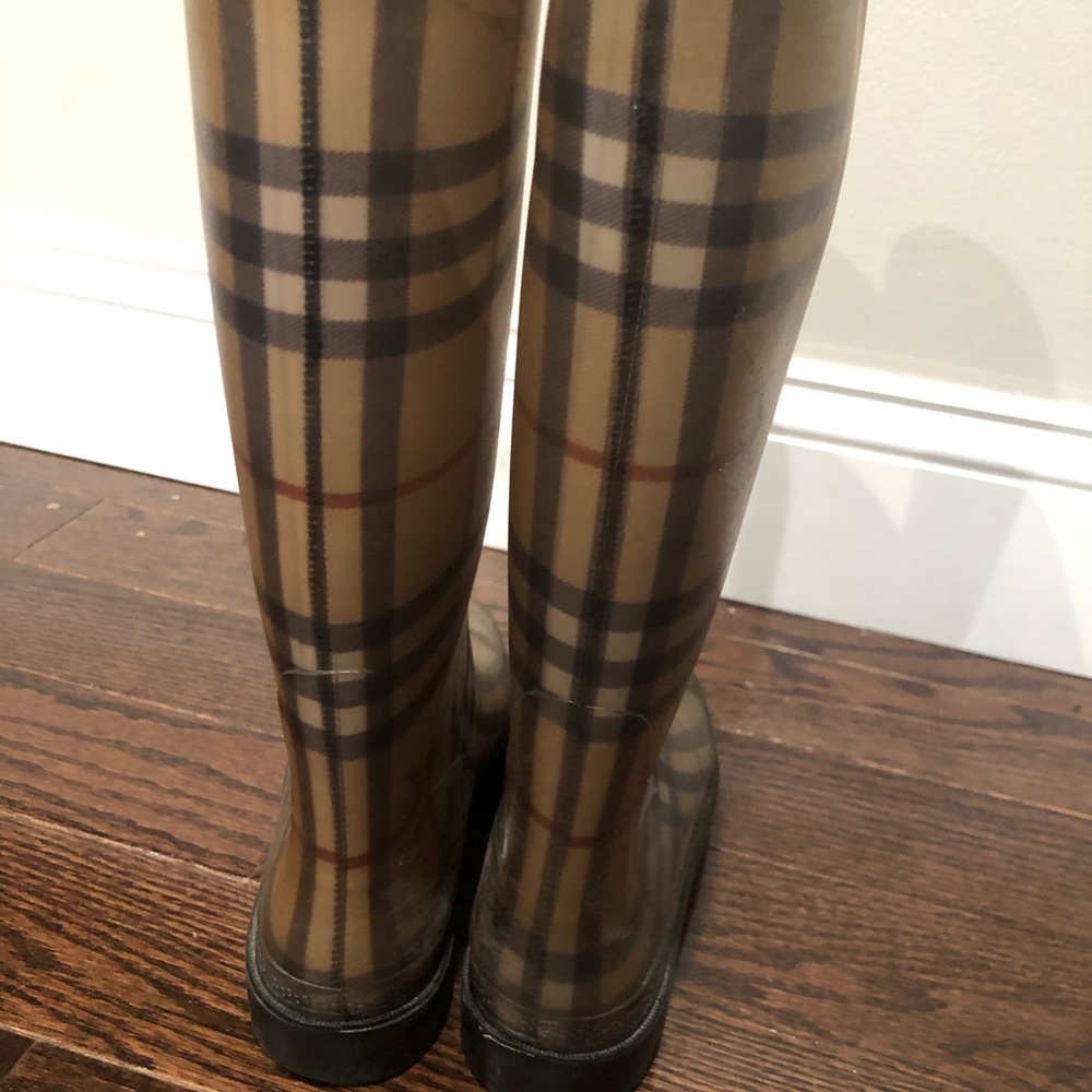 Burberry rain boots size 36 - Picture 4 of 6